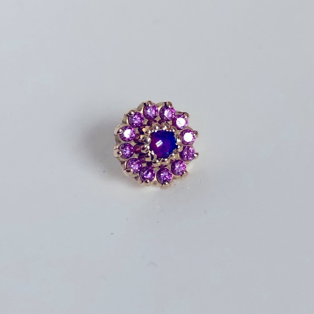 Body Gems Stone Round Cluster